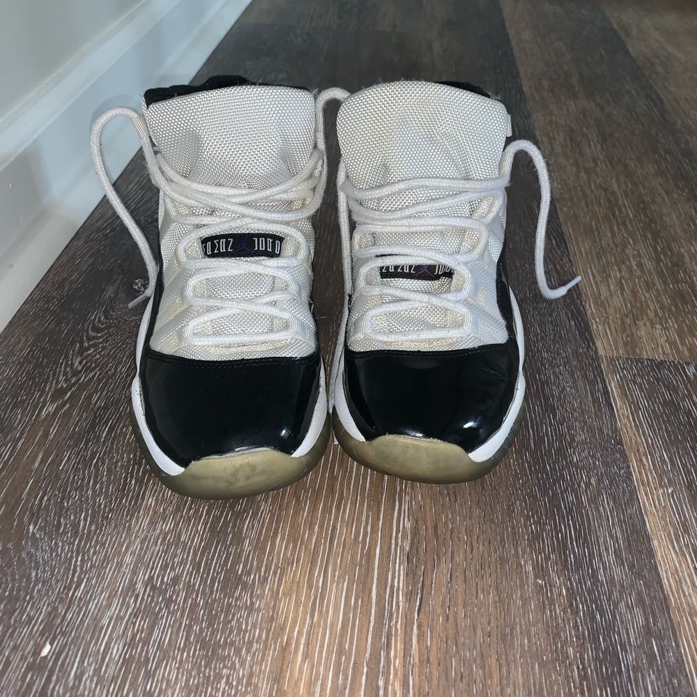 Jordan concord 11s